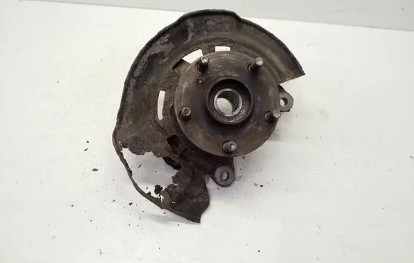 Toyota Avensis T270 Front wheel hub