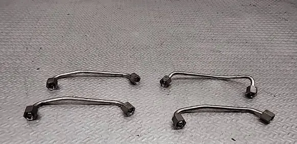 BMW 3 E90 E91 Fuel injector supply line/pipe 