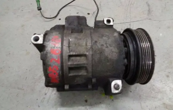 Audi A4 S4 B5 8D Air conditioning (A/C) compressor (pump) 4D0260805B
