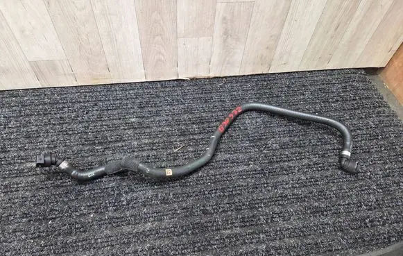 BMW 5 G30 G31 G38 Engine coolant pipe/hose 8602600 17128602600