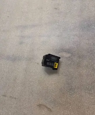 Audi A8 S8 D2 4D Air flap motor/actuator 0637005001 4D0820511A