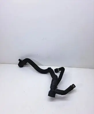 Audi A5 8T 8F Engine coolant pipe/hose 8k0122293b