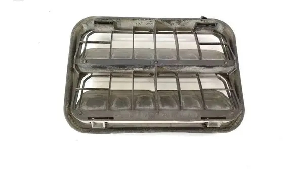 Seat Altea XL Quarter panel pressure vent 5P0819465A
