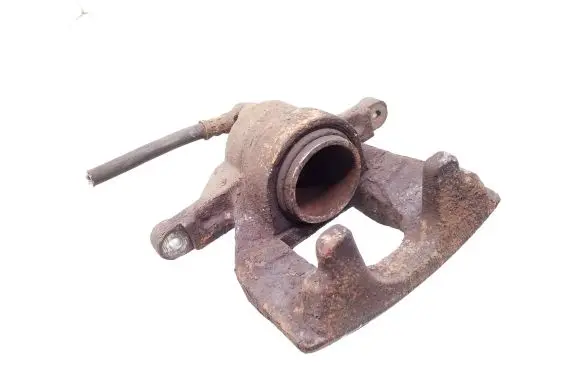 Toyota Auris 150 Front brake caliper