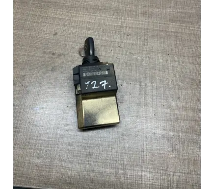 Mercedes-Benz C W203 Ignition lock 2035450608 3300215