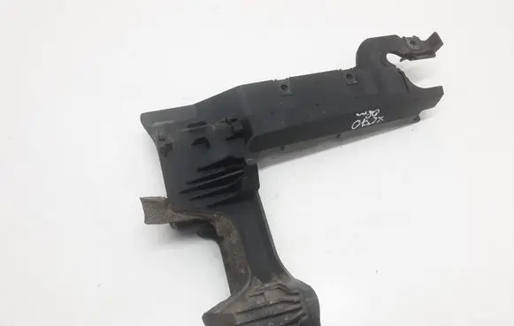 Volvo XC70 Battery bracket 30760952
