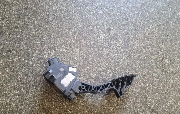 Toyota Yaris Accelerator throttle pedal 781100D160