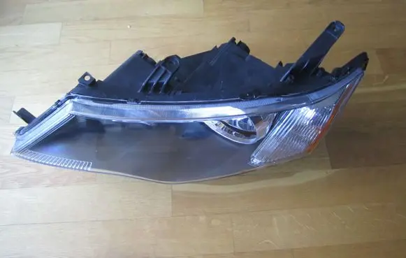 Mitsubishi Outlander Headlight/headlamp