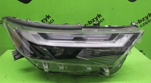 Toyota RAV 4 (XA40) Headlight/headlamp