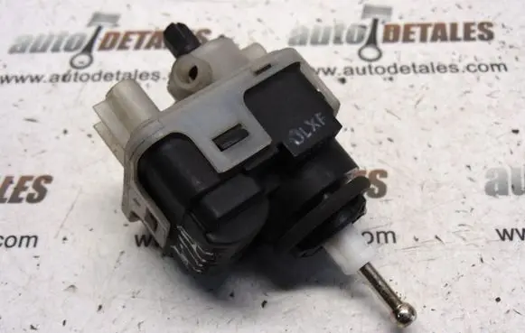 Headlight level adjustment motor