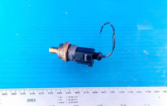 Audi A6 S6 C6 4F Coolant temperature sensor 06A919501A
