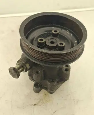 Volkswagen Golf IV Power steering pump 030145269A