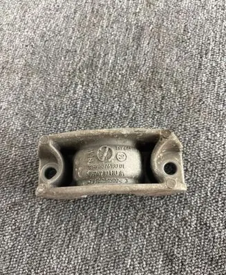 BMW 7 G11 G12 Sway bar bush bracket, rear 6876180 8574710HH