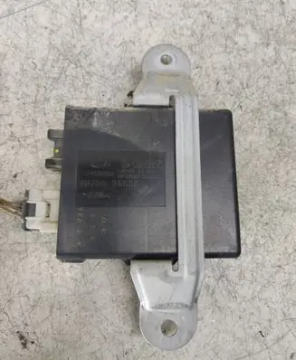 Hyundai Santa Fe Window wiper relay 9875026000