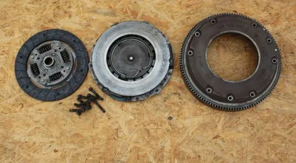 Audi A3 S3 8L Clutch set kit 027105273D
