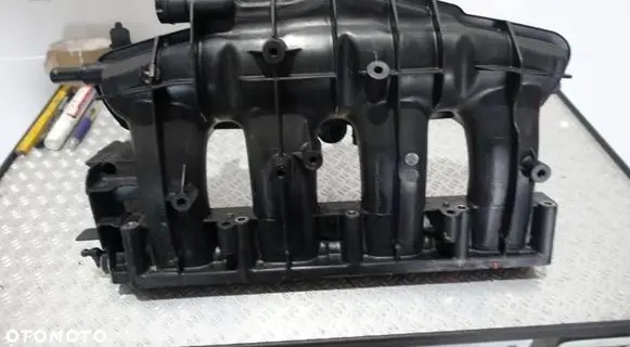 Volkswagen Eos Intake manifold 06F133185AQ