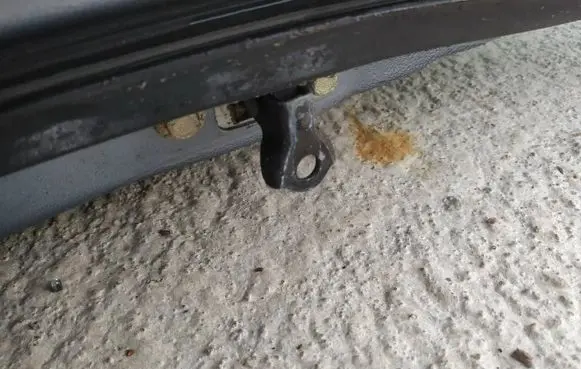 Honda CR-V Front door check strap stopper 