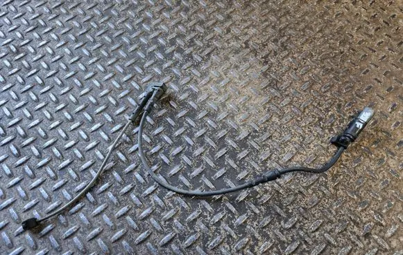 BMW 2 F44 Brake pads wear sensor 6888167