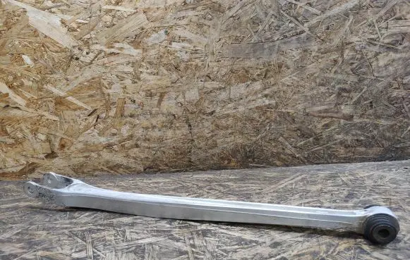 Rear control arm