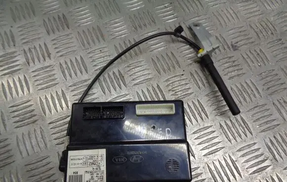 KIA Ceed Relay mounting block 95400-1H541