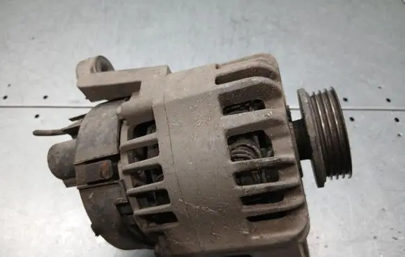 Fiat Punto (176) Generator/alternator