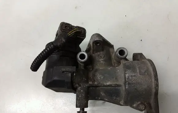 Volvo V50 EGR valve 25344058