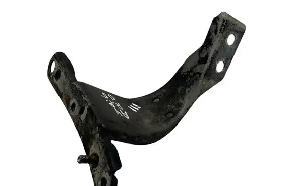 Audi A4 S4 B7 8E 8H Fender mounting bracket 8E0821136A