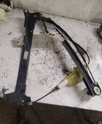 Citroen C6 Front window lifting mechanism without motor 9650386080