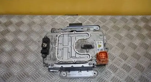 Ford Explorer VI Voltage converter inverter L1M814G646 L1M8-14G646-AD