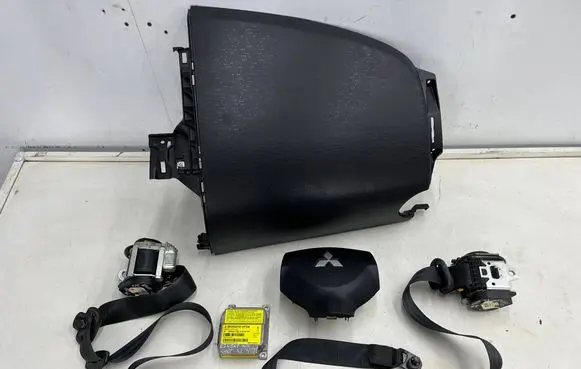 Mitsubishi Colt Airbag set 7030a233 8635a210 7030a217