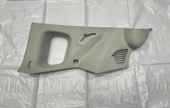 Jeep Compass (C) pillar trim