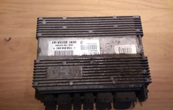 Renault 19 Gearbox control unit/module S101200046A 7700850841 HOM7700850084