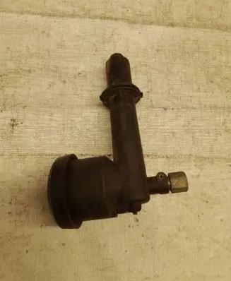 Iveco Daily 4th gen Clutch master cylinder DB07AF604