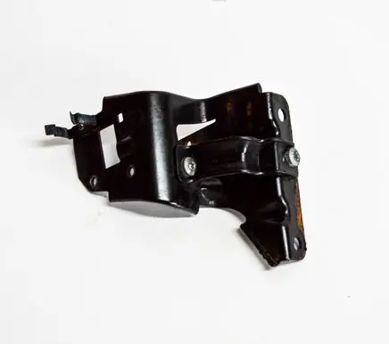Volkswagen PASSAT B7 Other engine bay part 1K0131552N
