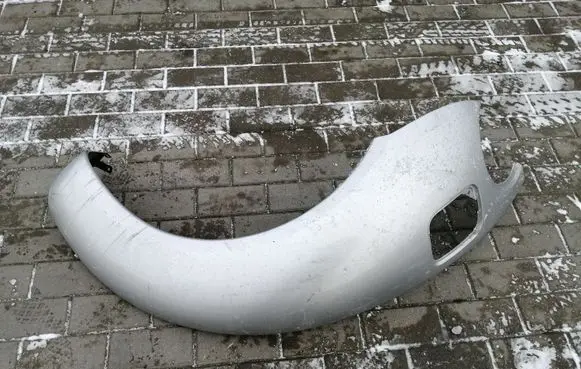 Rear fender molding trim