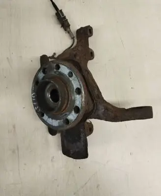Opel Zafira B Front wheel hub spindle knuckle