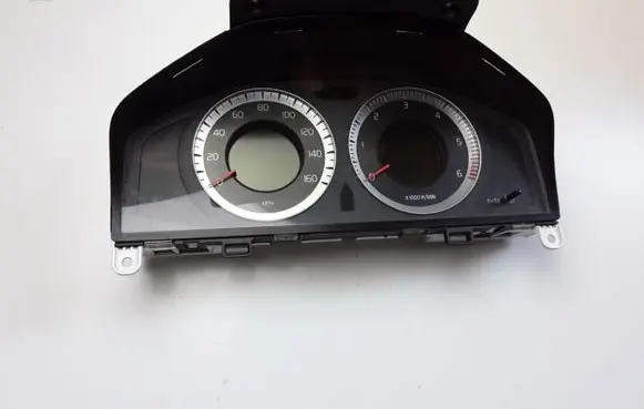 Volvo XC70 Speedometer (instrument cluster) 31270854AA