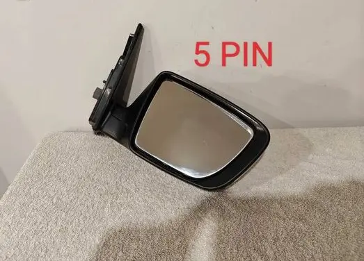 KIA Venga Front door electric wing mirror 
