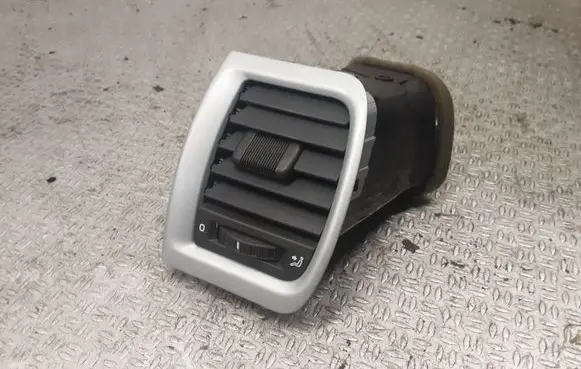 Skoda Fabia Mk2 (5J) Dashboard side air vent grill/cover trim 5J0819701