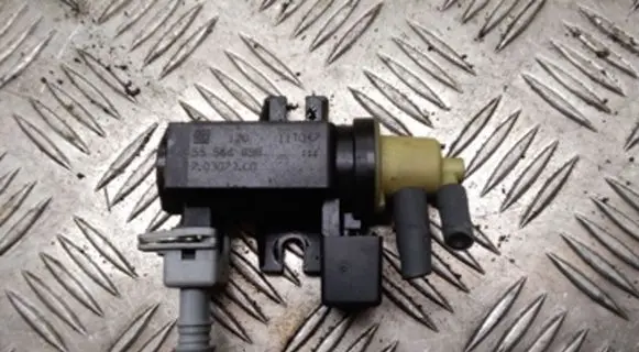 Opel Meriva B Vacuum valve 55566898 70307300