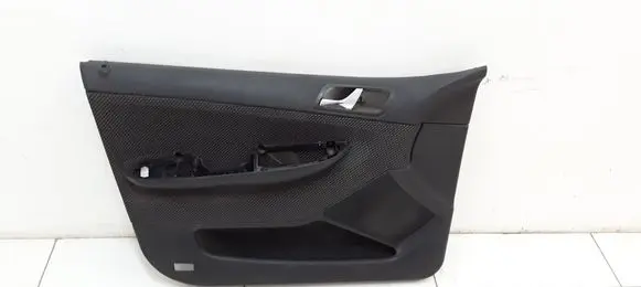 Skoda Fabia Mk1 (6Y) Front door card panel trim
