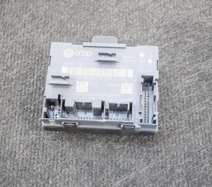 Audi Q7 4L Door control unit/module 4F0959793T 8K0959793M