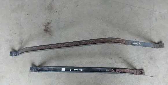 Toyota Prius+ (ZVW40) Fuel tank mounting bracket 