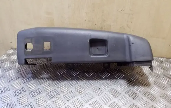 Rear bumper corner part panel trim