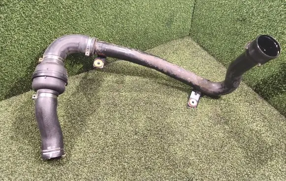 Intercooler hose/pipe