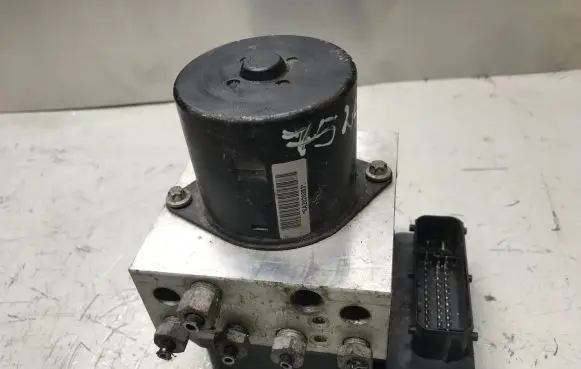Opel Insignia A ABS Pump 13316697