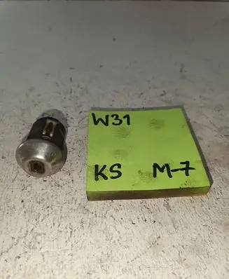 Ford Fiesta Tailgate window lock/catch/latch 1358410