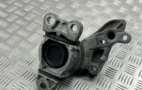 Renault Scenic III - Grand scenic III Engine mount bracket