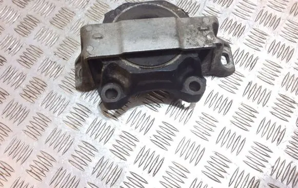 Ford Focus Engine mount bracket 4M516F012
