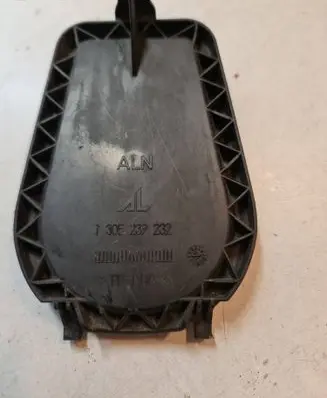 Volkswagen Touran I Headlight/headlamp dust cover 1305239232